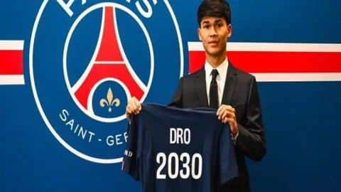 德乙联赛黑马领跑，沙尔克能否延续胜利脚步？