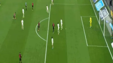 3月28日新鹏城球迷开放日报名启动，14_00开启